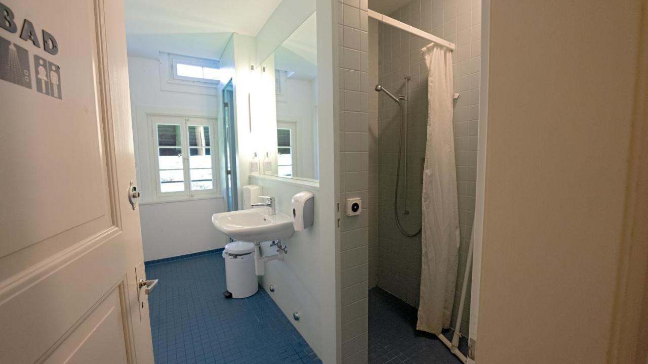 Leissigen Youth Hostel Экстерьер фото