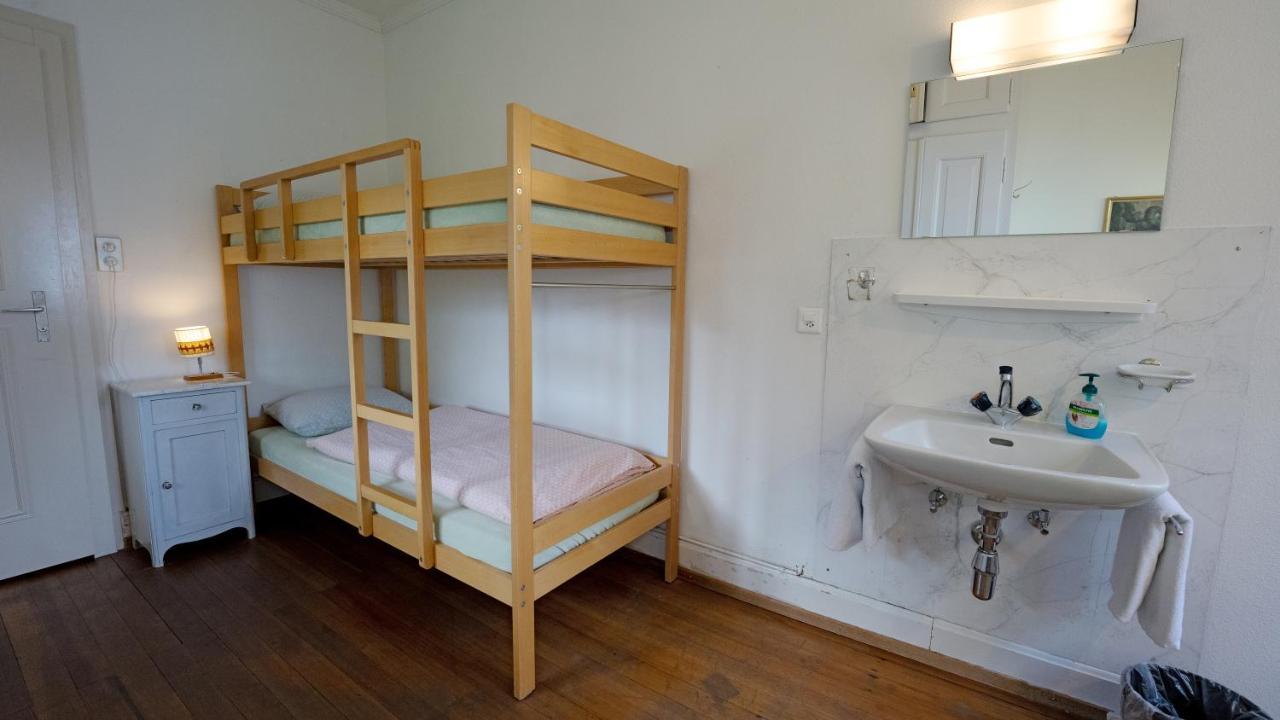Leissigen Youth Hostel Экстерьер фото
