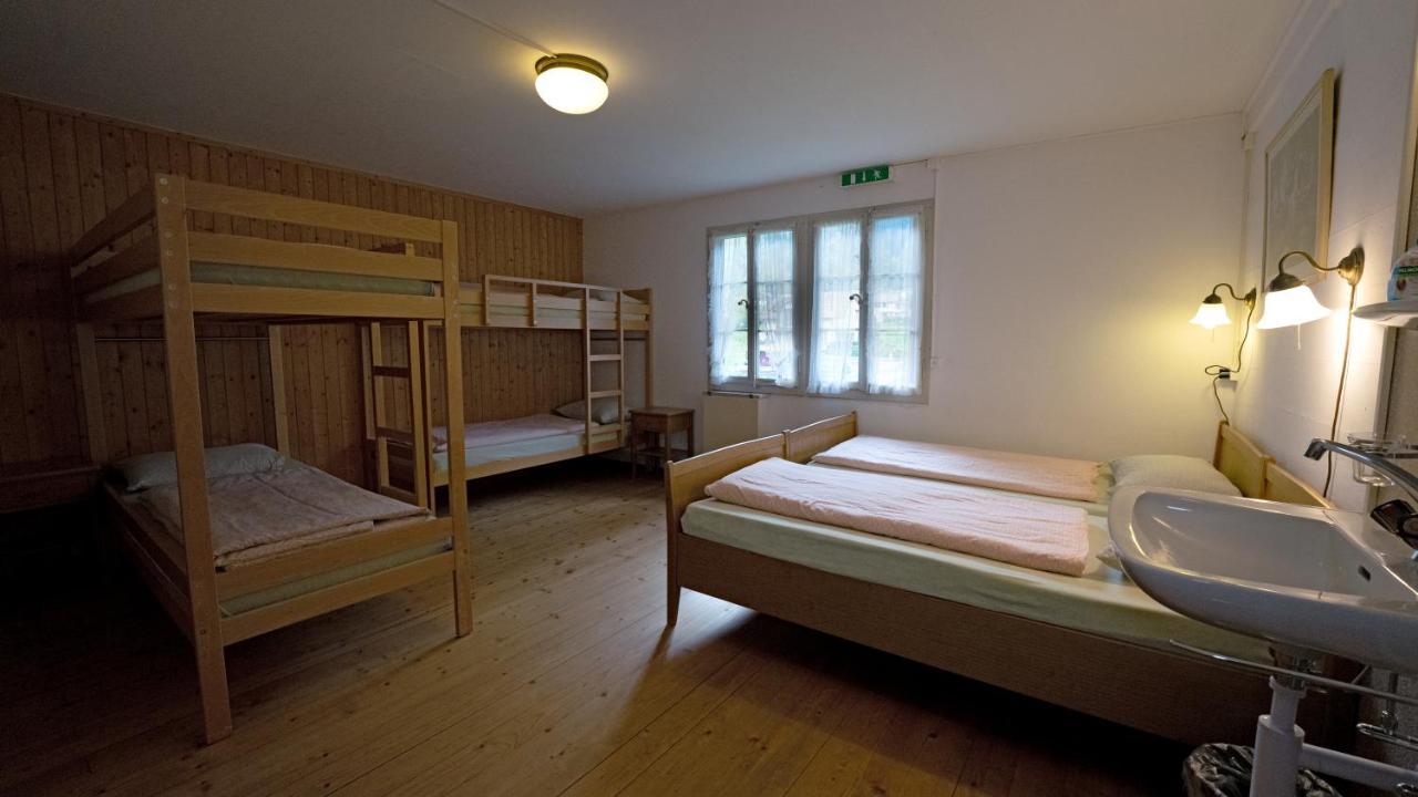 Leissigen Youth Hostel Экстерьер фото