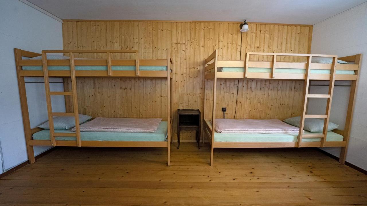 Leissigen Youth Hostel Экстерьер фото